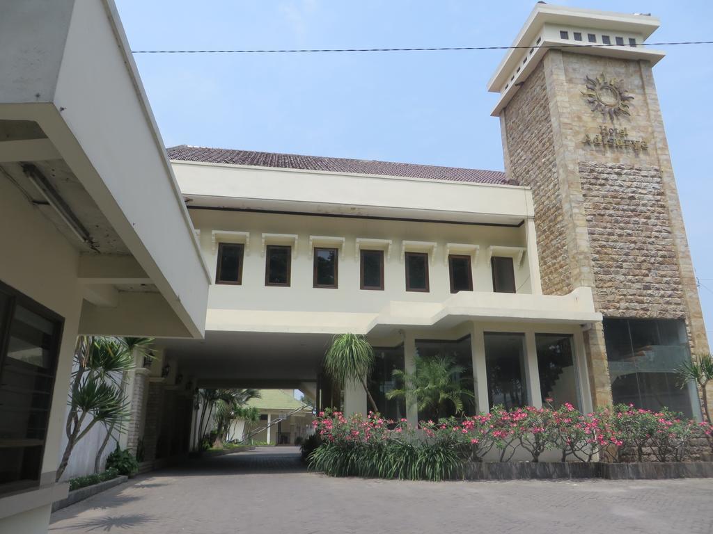Adisurya Hotel Kediri  Exteriér fotografie