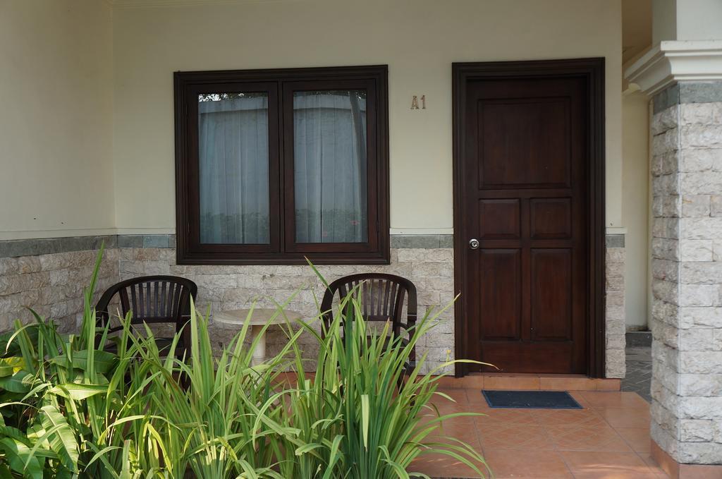 Adisurya Hotel Kediri  Exteriér fotografie